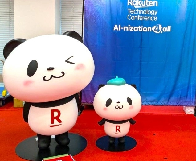 Photos with Okaimono Panda